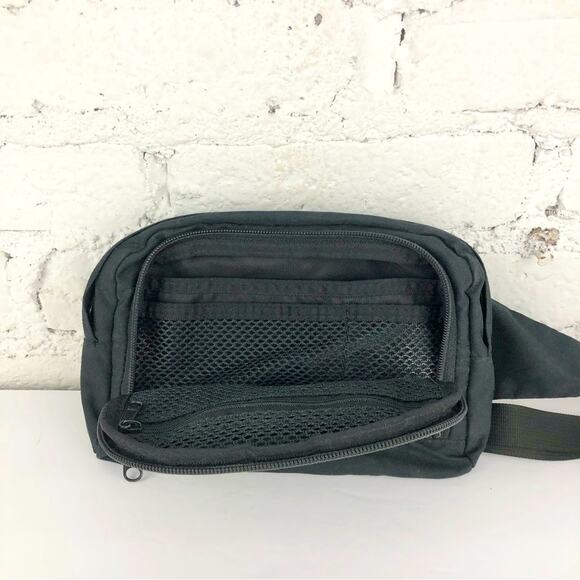 Vintage Eagle Creek Fanny Pack - Picture 2 of 4